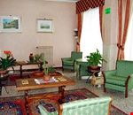 L'atrio dell'hotel L'atrio dell'hotel