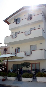Esterno