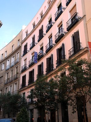 Hostal - L'esterno
