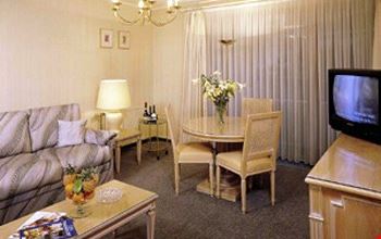 Suite Suite
