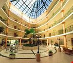 L'atrio dell'hotel L'atrio dell'hotel