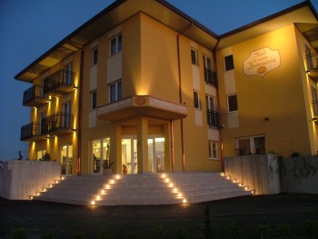 Esterno