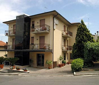 La facciata