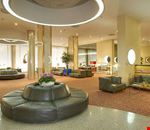 L'atrio dell'hotel L'atrio dell'hotel