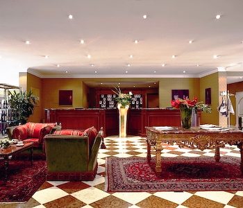 L'atrio dell'hotel