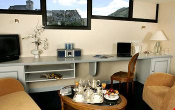 Suite Suite