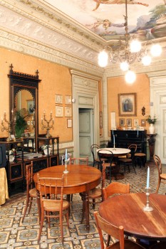 Salone