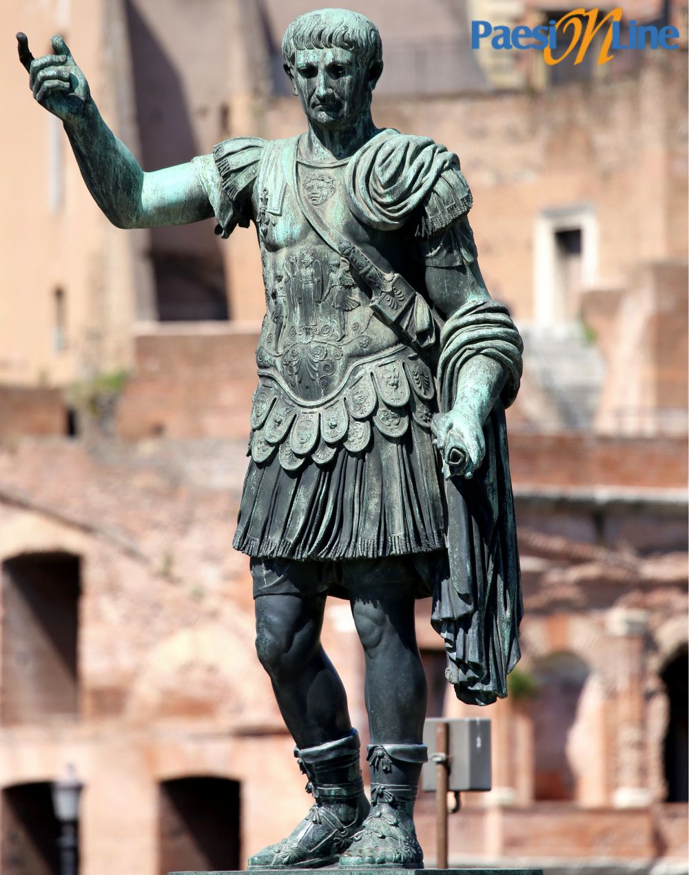 Statua di Traiano ai Fori Imperiali di Roma