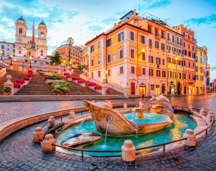 Piazza di Spagna di sera