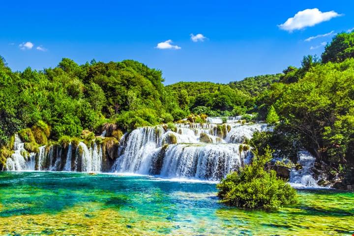 Piscine naturali nel mondo: dove sono le 10 più belle | PaesiOnLine