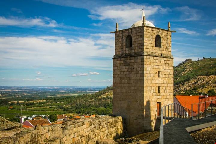 Dal borgo-anfiteatro alla città stellata che sembra Palmanova: quali sono i borghi da fiaba del Portogallo