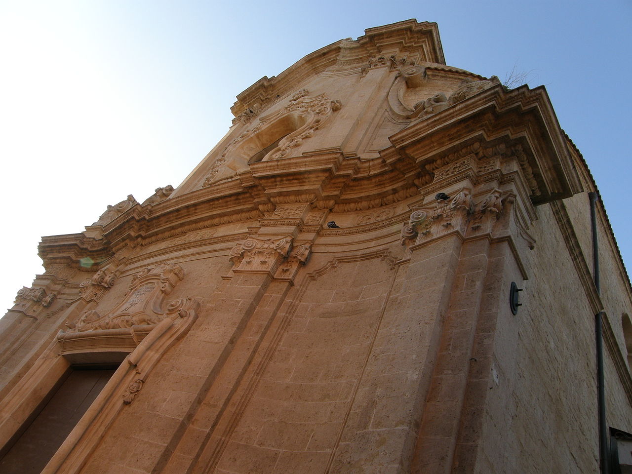 1280px-Chiesa_Addolorata_(foggia)