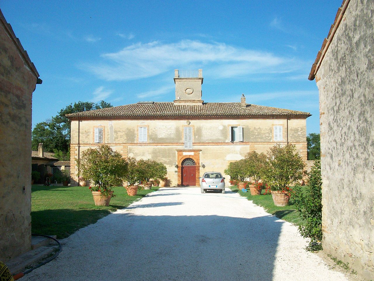 1280px-Villa_Maggiori_Colonna_di_Corsica