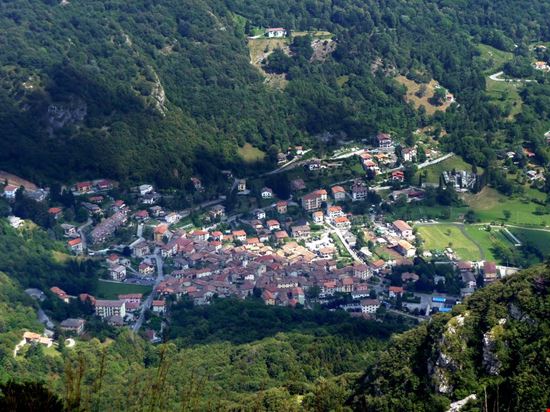 Un Paese in Posa - Gh'eva una volta a Barni ... Barni