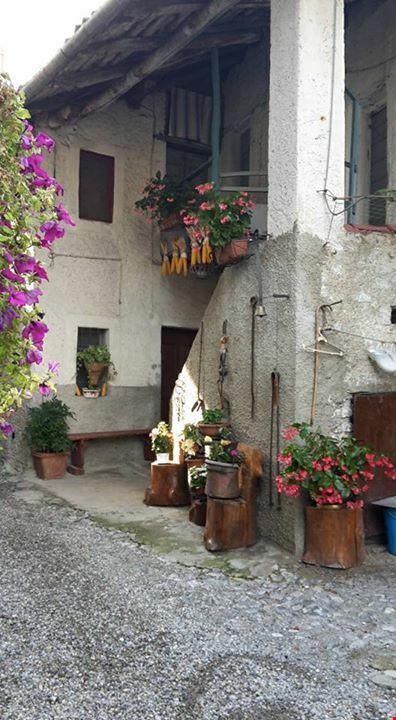 Un paese in posa photography Barni