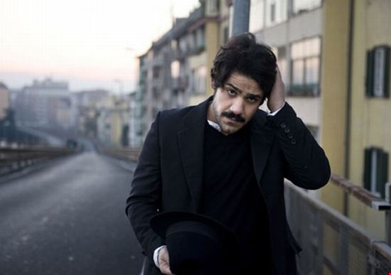 Alessandro Mannarino in concerto Brindisi
