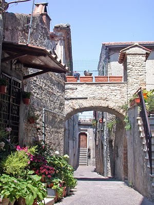 passeggiando_tra_i_vicoli