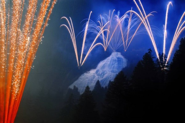fiori_di_fuoco_cascata_del_toce_ph_giancarlo_parazzoli