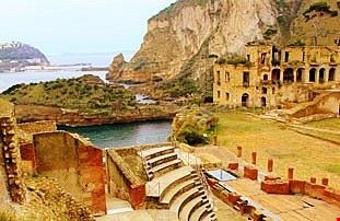 Grotta di Seiano - Parco Archeologico del Pausilypon Napoli
