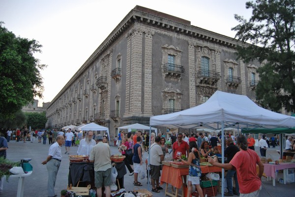 cortile_sud-est_del_monastero_dei_benedettini_di_catania