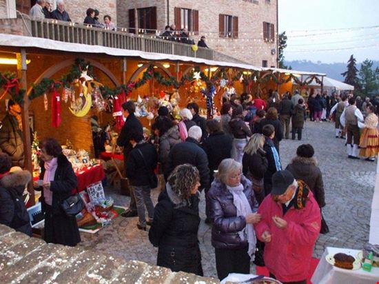“Seguendo la Cometa” Mercatino di Natale Montemaggiore al Metauro