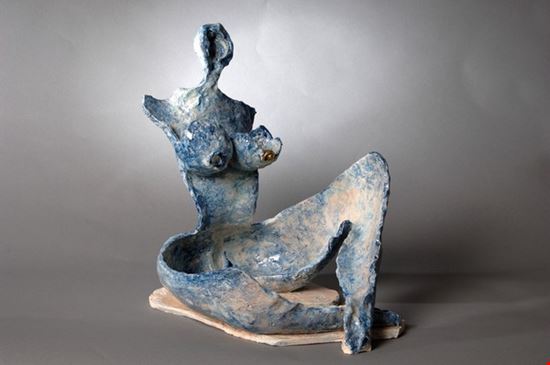 Le Signore dal capezzolo d’oro - Sculture di Monica Rogledi Roma