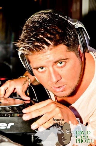 15/12 Guido Lembo Show @ Fauno Notte Club aspettando … Capodanno 2013 Sorrento