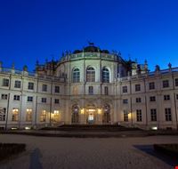 stupinigi_facciata_in_notturna stupinigi_facciata_in_notturna