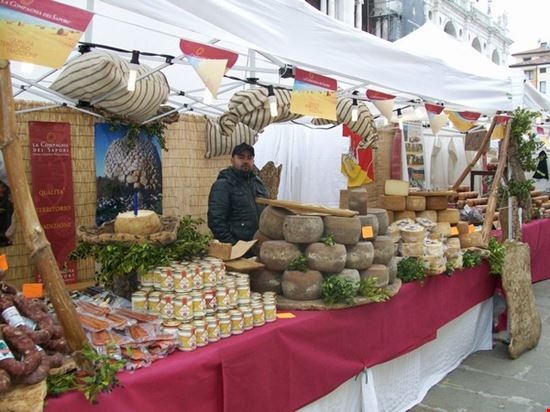 Paesi e Sapori Como