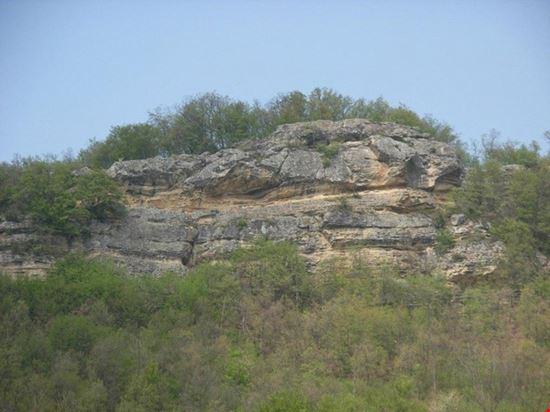 Escursione al castelliere ligure con sagra delle ciliegie di Bagnaria Bagnaria