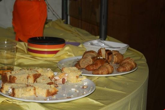 Apericena + musica live e karaoke CanT'amo Agliana