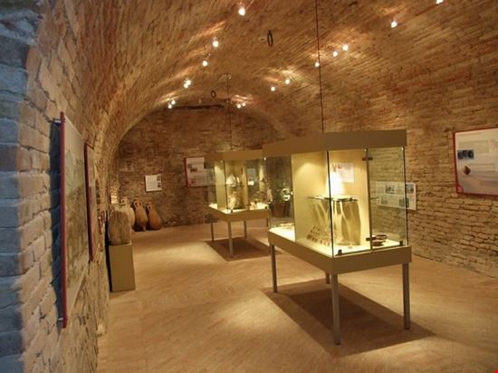 Motoraduno, tour tra borghi, arte, enogastronomia San Lorenzo in Campo