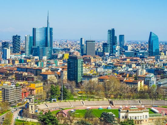 Strawoman Milano