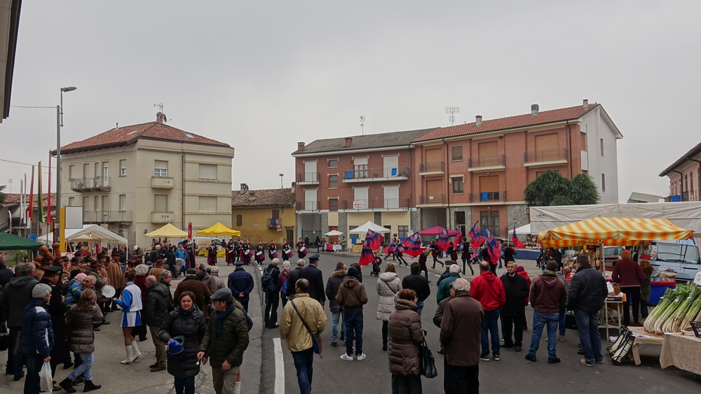 vezza_fiera_piazza.jpg