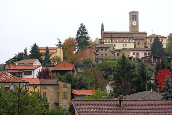 Tramonto con Birra al Castello di Stefanago Fortunago