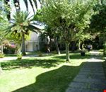 9 9