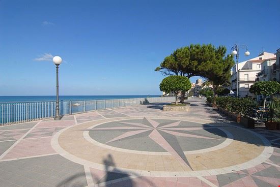 Lungomare - Eugenio Magurno - Eugenio Magurno - CC