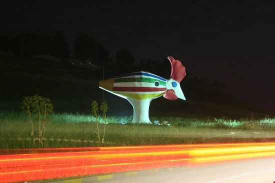  Monumento che si trova all'ingresso della città  