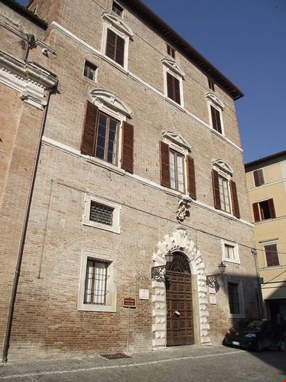  Jesi Parsifall - CC BY SA 3.0 Parsifall