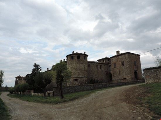 Castello di Agazzano - Paperkat - Paperkat - CC BY SA 3.0