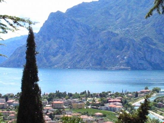 Lungolago e viuzze interne Torbole Doc1492 - CC BY-SA 3.0 Doc1492