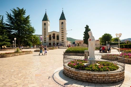  Medjugorje nomadFra / Shutterstock.com nomadFra / Shutterstock.com