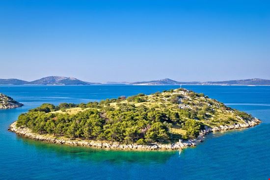 Isole Incoronate - xbrchx - xbrchx - Shutterstock.com