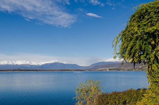 Lago di Viverone Biella Erick Margarita Images - Shutterstock.com Erick Margarita Images