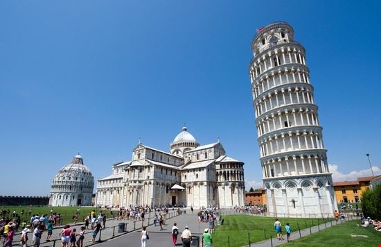 Torre di Pisa Pisa Robert Hoetink - Shutterstock.com Robert Hoetink