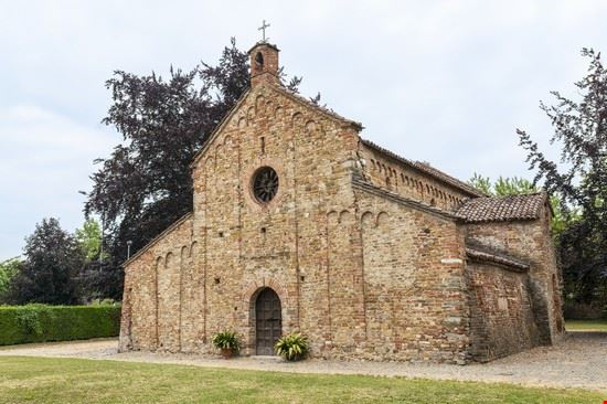  Viguzzolo Shutterstock.com 