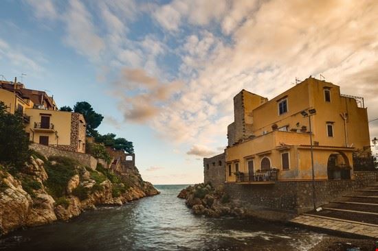  Santa Flavia Andreas Zerndl - Shutterstock.com Andreas Zerndl
