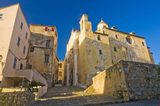  Calvi Anilah - Shutterstock.com Anilah