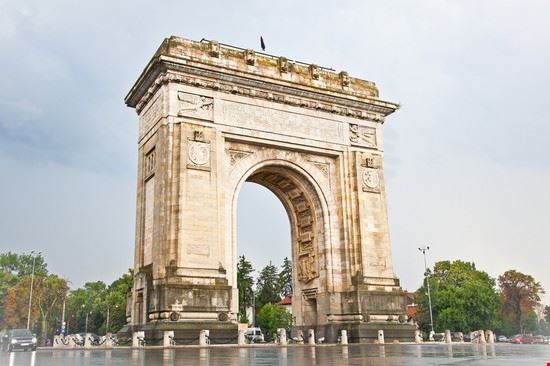  Bucarest Shutterstock.com 