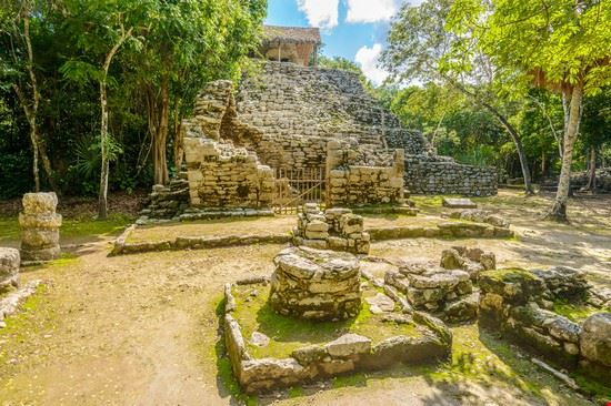  Cancun karamysh - Shutterstock.com karamysh